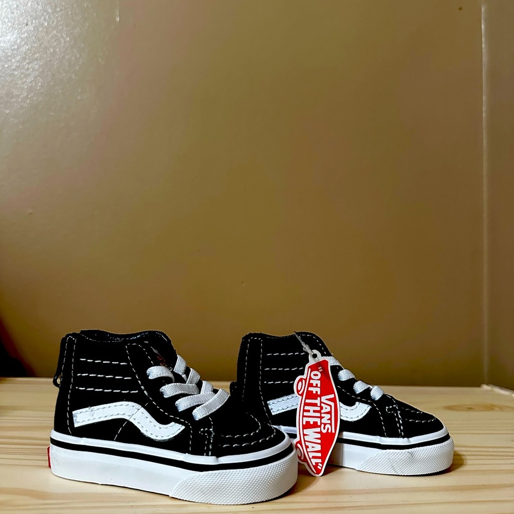 Vans Toddler Sk8-Hi Zip shoe